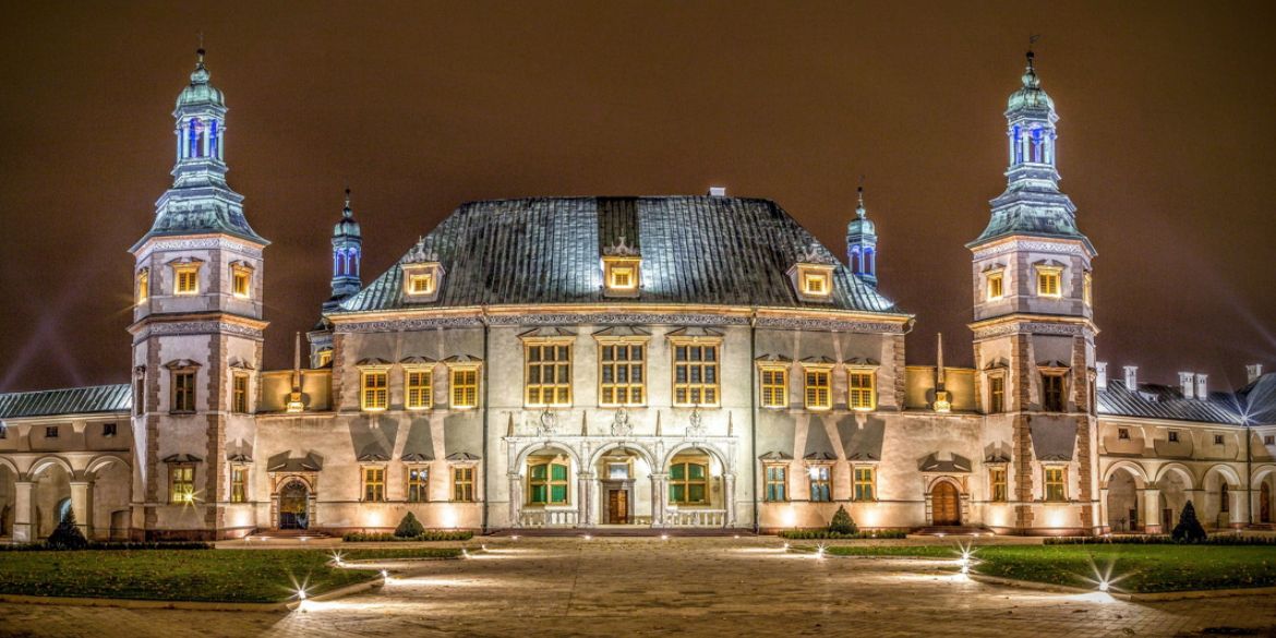 kielce-swietokrzyskie-raport-przemysl-spotkan-i-wydarzen-dane-konferencje-targi.jpg kielce-swietokrzyskie-raport-przemysl-spotkan-i-wydarzen-dane-konferencje-targi.jpg