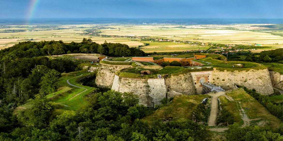 Branża turystyczna walczy z falą odwołań rezerwacji